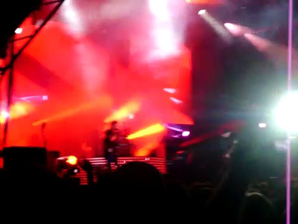 Muse - Hysteria, Supreme Court Gardens, Perth, WA, Australia  11/10/2007