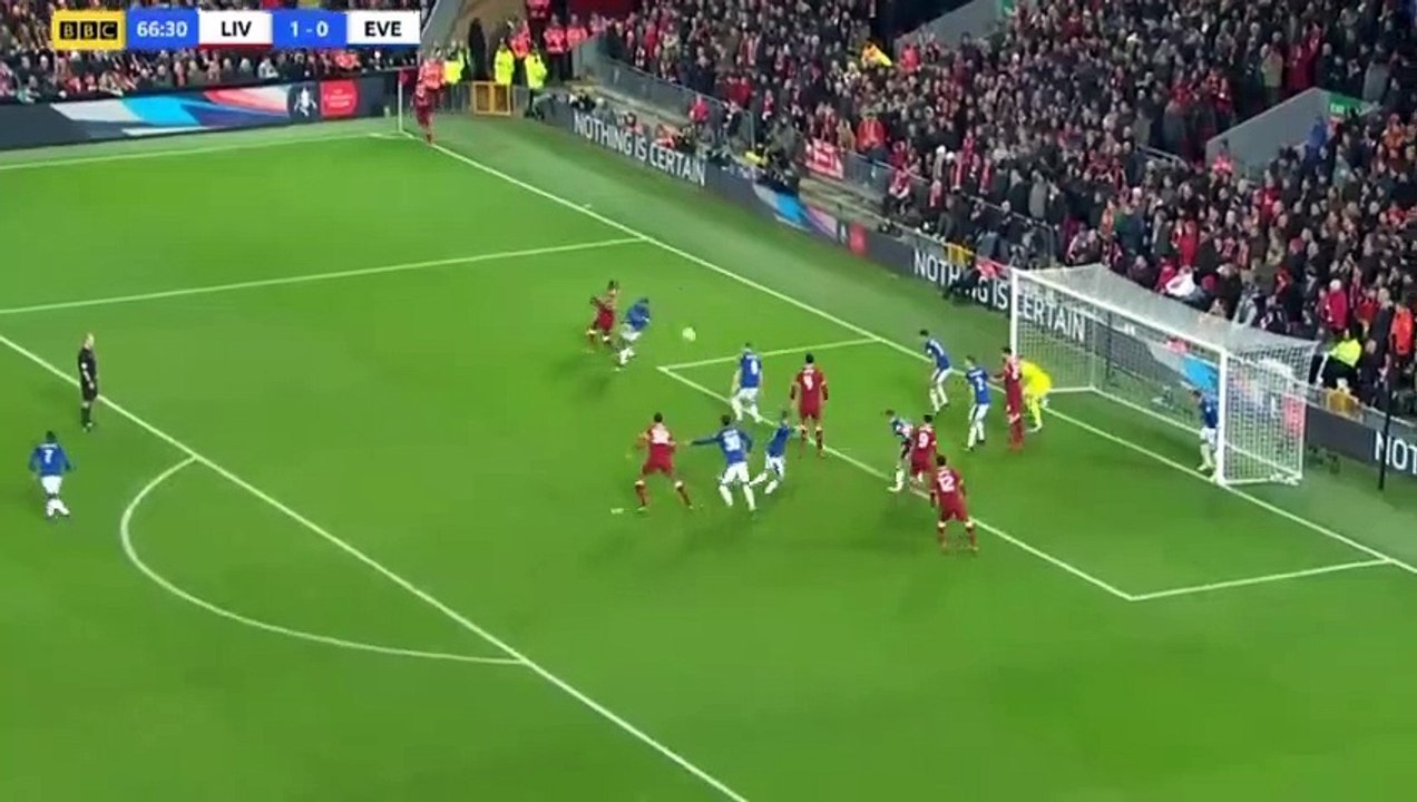 Gylfi Sigurðsson Goal - Liverpool vs Everton 1-1 05/01/2018