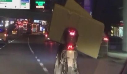 Motosikletle koltuk taşıdı