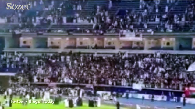 Tribün çöktü, faciadan dönüldü: 30 yaralı