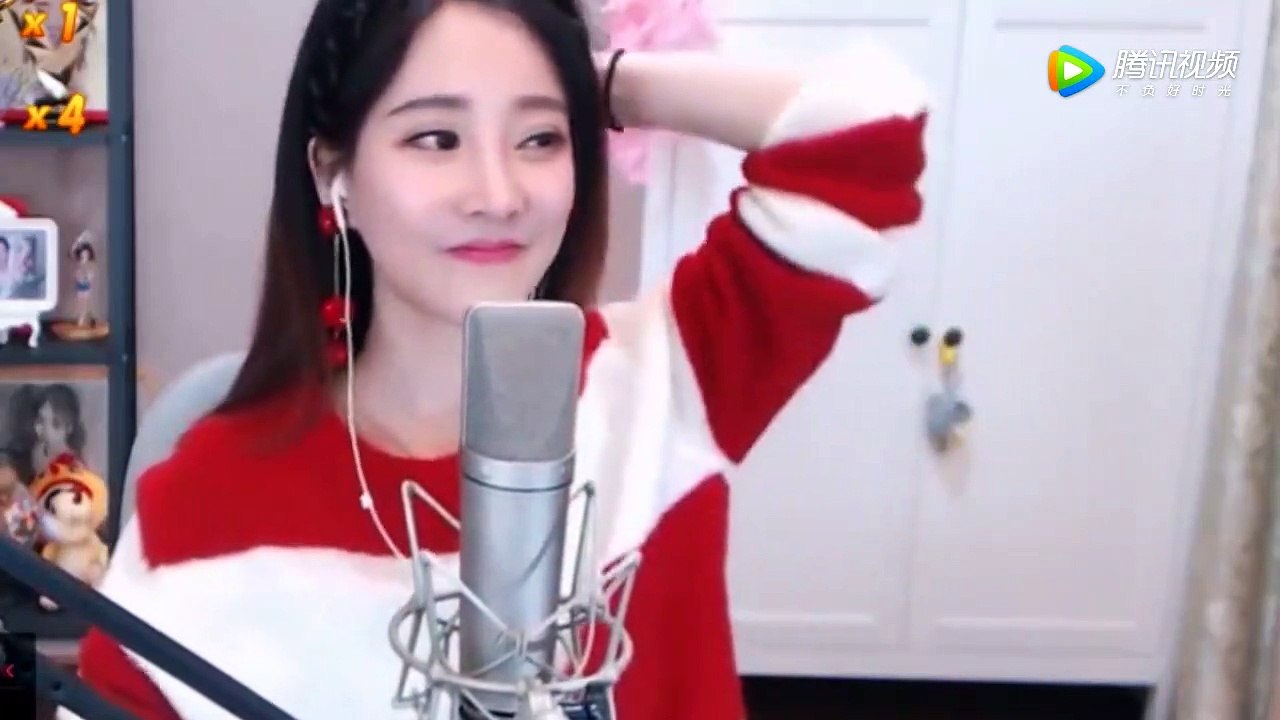 冯提莫 Feng TiMo - 红色高脚鞋