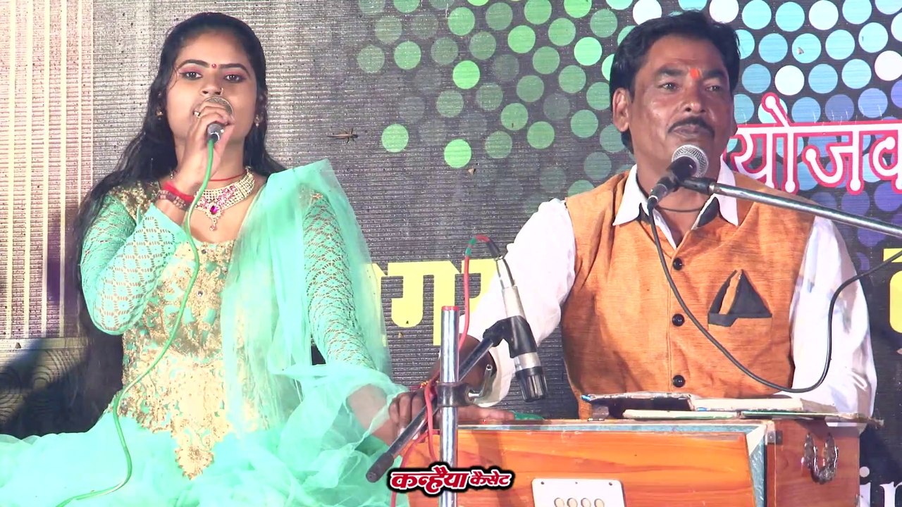 बुन्देली लोकगीत / जबाबी गीत / तालबेहट मेला महोत्सव / घर वारो मिलो नादान / मायके से वही बदनाम मोसे मन ना बारे / रजनी सिंह & शिव कुमार पंकज