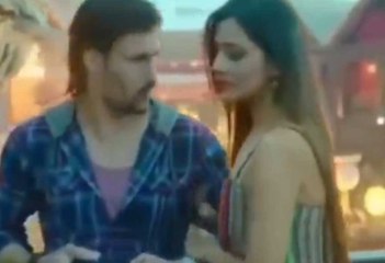 Kitani Mohabbat Hai Mere Dil me whatsapp status