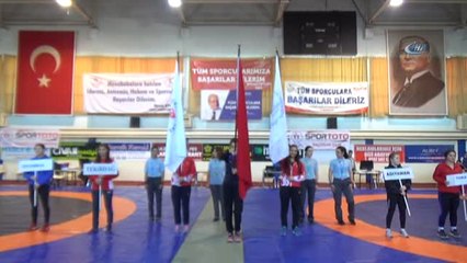 Türkiye Kadınlar Güreş Şampiyonası Tekirdağ'da Başladı