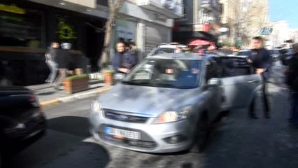 Milli Eğitim Bakanı İsmet Yılmaz'dan Münir Özkul'un Ailesine Taziye Ziyareti