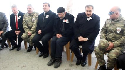 Bakan Eroğlu’dan şehit ailesine taziye ziyareti