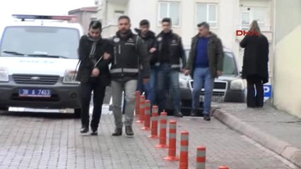 Kayseri İşyerlerinde Kaçak Cep Telefonu Ele Geçirilen 4 Suriyeliye Gözaltı