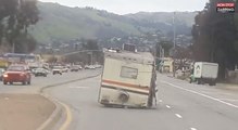 Californie : Un camping-car ravagé continue de rouler ! (vidéo)