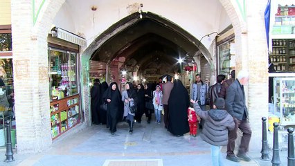 قبل أربعين عاما اندلعت الثورة الايرانية