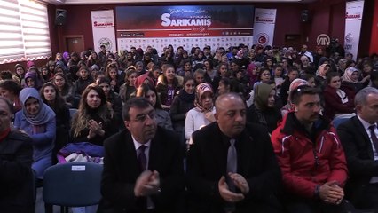 Bakanlar Arslan ve Bak, lise öğrencileriyle buluştu - KARS