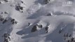 Il bat une avalanche en snowboard !