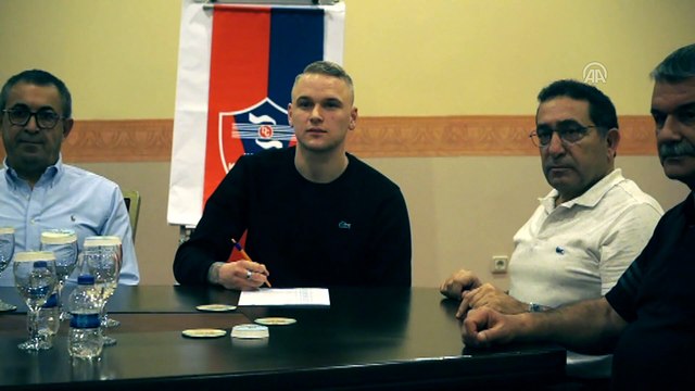 Kardemir Karabükspor Stahl ile 2,5 yıllık sözleşme imzaladı - KARABÜK