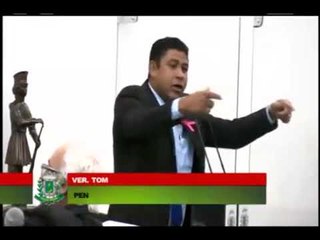 "Tem demônio que só sai na bala e no tiro", ameaça o vereador Tom