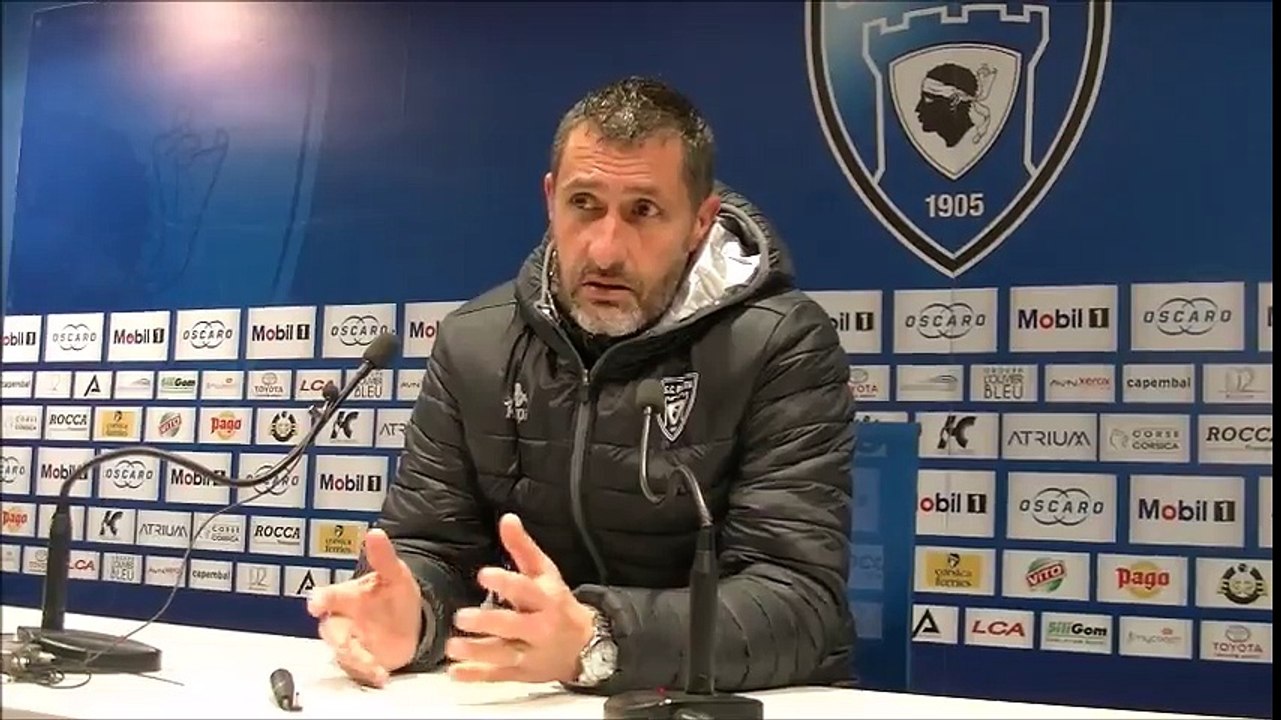 Football National 3 : Le SCB bute sur le  leader !