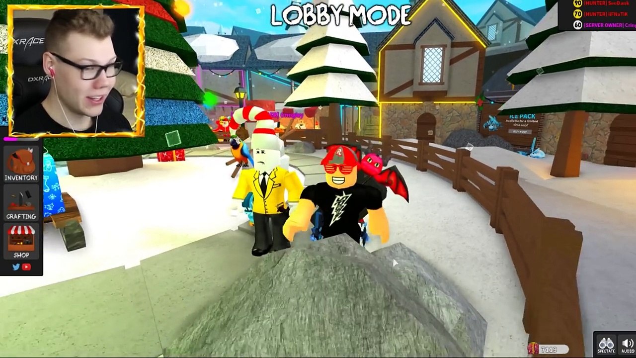 TROLLING YOUTUBERS IN ROBLOX SIMON SAYS!!