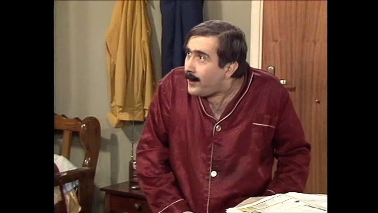 Δέκα Μηκροί Μητσοι S2E07 part 2/2
