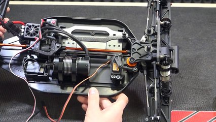 Тест-драйв на треке и покраска самого дорогого KITа ...  HB Racing E817T 1/8