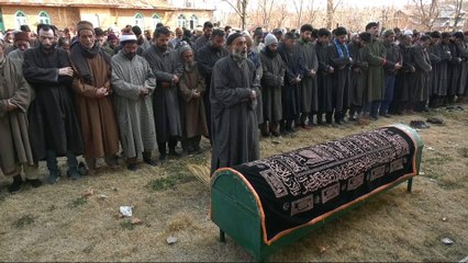 Kashmir: Funerals held for policemen killed in IED blast