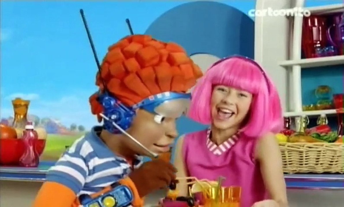 LazyTown - Summer Is The Season (hungarian)