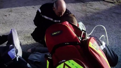 Je suis "QUI ETES-vous?"