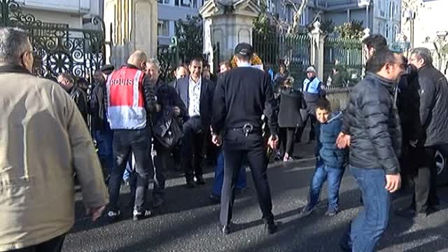 Yeşilçam'ın Usta Oyuncusu Münir Özkul Son Yolculuğuna Uğurlanıyor