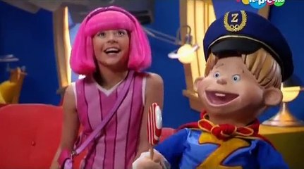 03  Розовая шапочка