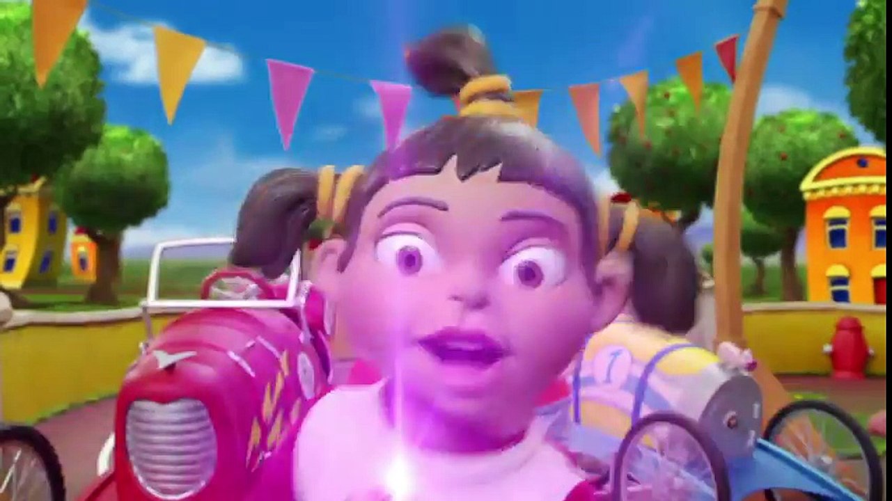 Lazy Town - Hey We Play Finnish