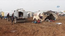 İdlib'ten Azez Bölgesine Göç- İdlip'ten Azez İlçesine Göç Eden Suriyelilerin Görüntüleri Yürekleri...