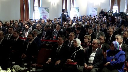Cumhurbaşkanı Erdoğan: 'Dünyanın en iyi üniversitelerinden eğitim görmekle yerli ve milli duruş sahibi olmak, birbirinin zıttı değildir' - İSTANBUL