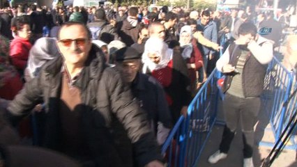 Ümraniye’de 100 bin kişiye hamsi dağıtıldı