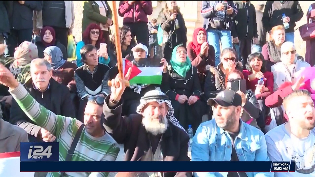 HOLY LAND UNCOVERED | 2700 year old seal discovered in Jerusalem | Sunday, January 7th 2018