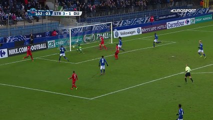 Avec sa talonnade en angle fermé, Tavares a marqué l'un des buts du week-end