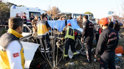 Manisa’da katliam gibi kaza: 3 ölü, 2 ağır yaralı