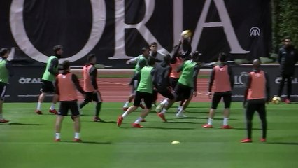 Beşiktaş'ta ikinci yarı hazırlıkları devam ediyor - ANTALYA
