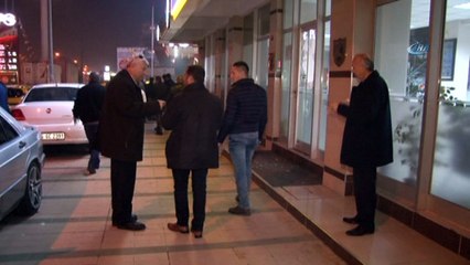 İzmir Şoförler Odası’na taşlı saldırı kamerada