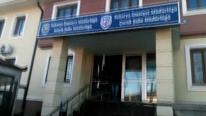 Eski kız arkadaşını kar maskesi takarak gasp eden şüpheli yakalandı
