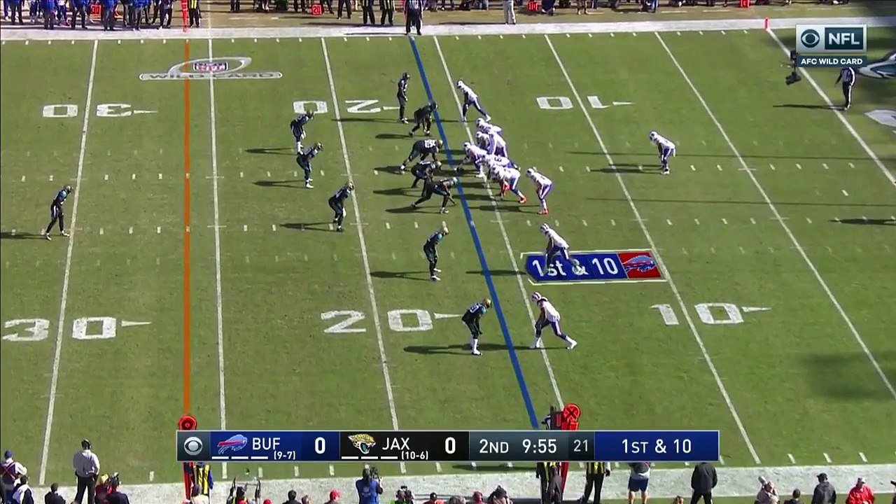 Buffalo Bills running back LeSean McCoy springs through Jaguars' defense for a 12-yard gain