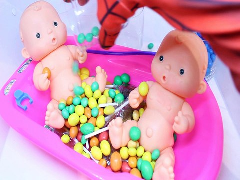 Peppa Pig - Funny Cartoons for Children to Learn Colors - Finger Family kids Nursery Rhymes