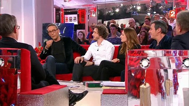 Michel Drucker annonce que Julien Courbet viendra régulièrement dans Vivement dimanche prochain - Regardez