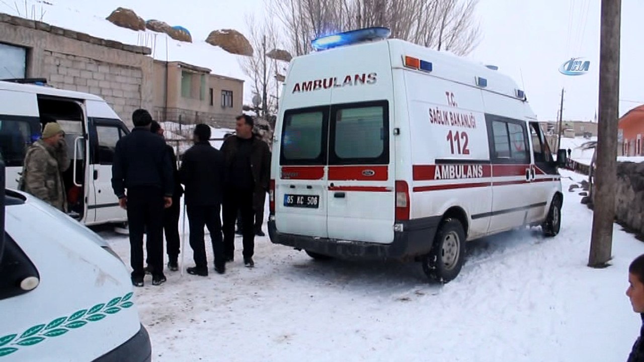 Sınırı kaçak geçerden donarak öldüler