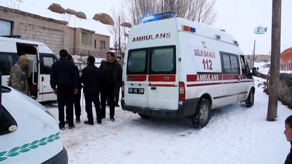 Sınırı kaçak geçerden donarak öldüler