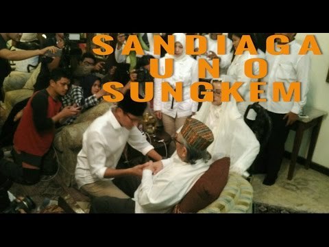SANDIAGA UNO SUNGKEM ORANGTUA SEBELUM NYOBLOS