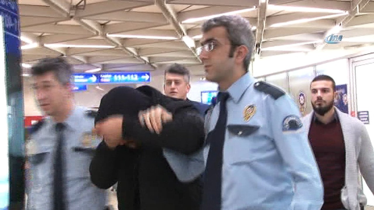 Uçağa biletsiz bindi, hosteslerin dikkatiyle yakalandı