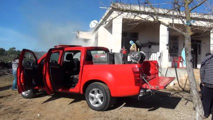 Evde çıkan yangınında 4 kişi dumandan etkilendi