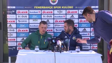 Martin Skrtel: "Cenk Tosun'un İyi İşler Yapacağını Düşünüyorum"