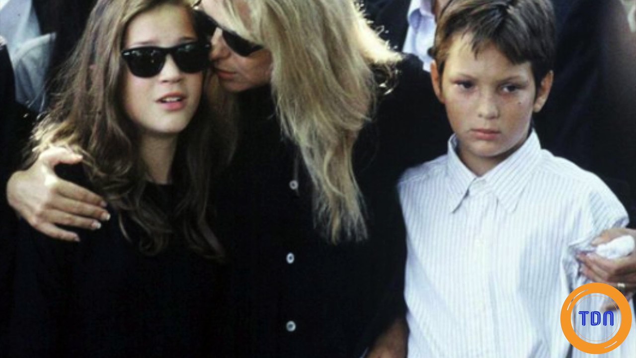 Drames, musique, cinéma ... Qui est Raphaël Hamburger, le fils de Michel Berger et France Gall ?