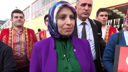 Yabancı kelime kullanımına pazarda davul çalarak dikkati çektiler - BİLECİK