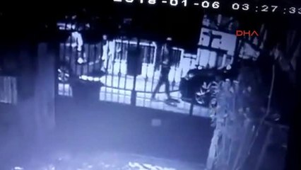 Denizli Güvenlik Görevlisinin Otomobilinden Cop ve Kelepçe Çaldı