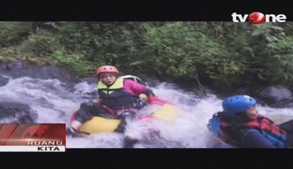 Serunya Arung Jeram di Sungai Mencerit