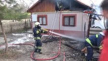 Bolu Odunlukta Çıkan Yangın Evin Çatısına Sıçradı